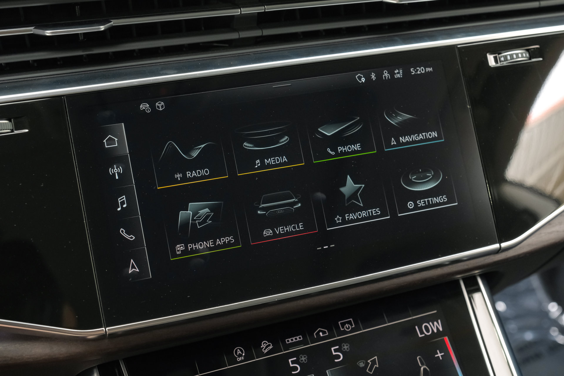Used 2023 Audi Q8 Premium Plus w/ Premium Plus Package AWD/4WD image 35
