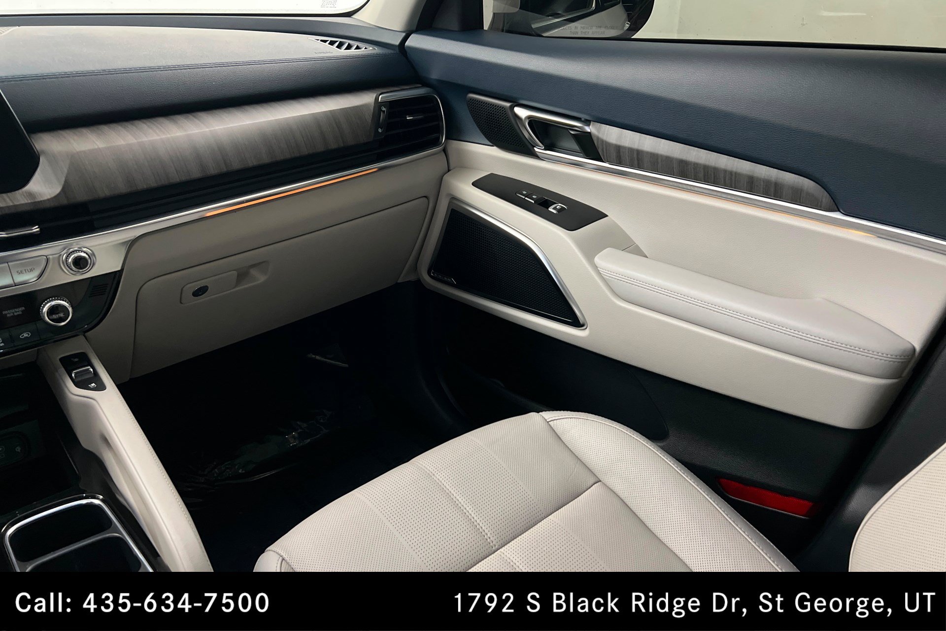 Used 2024 Kia Telluride SX w/ Towing Package AWD/4WD image 10