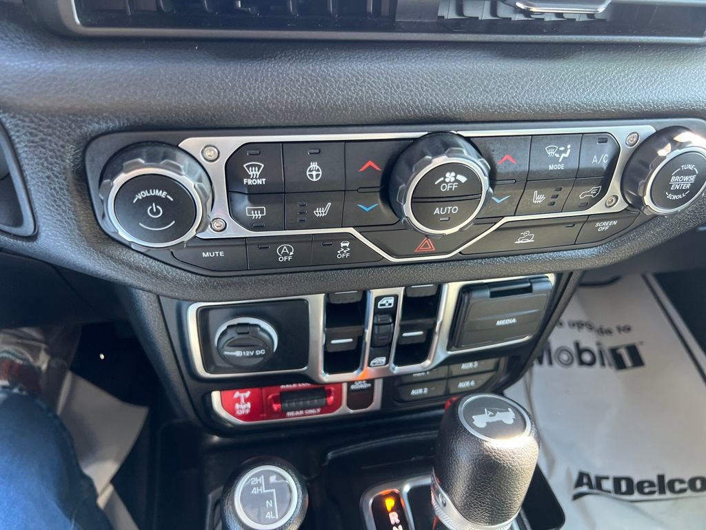 Used 2024 Jeep Wrangler Willys image 21