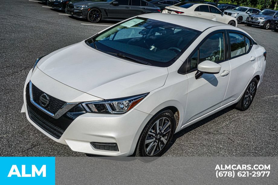 Used 2022 Nissan Versa SV FWD image 14