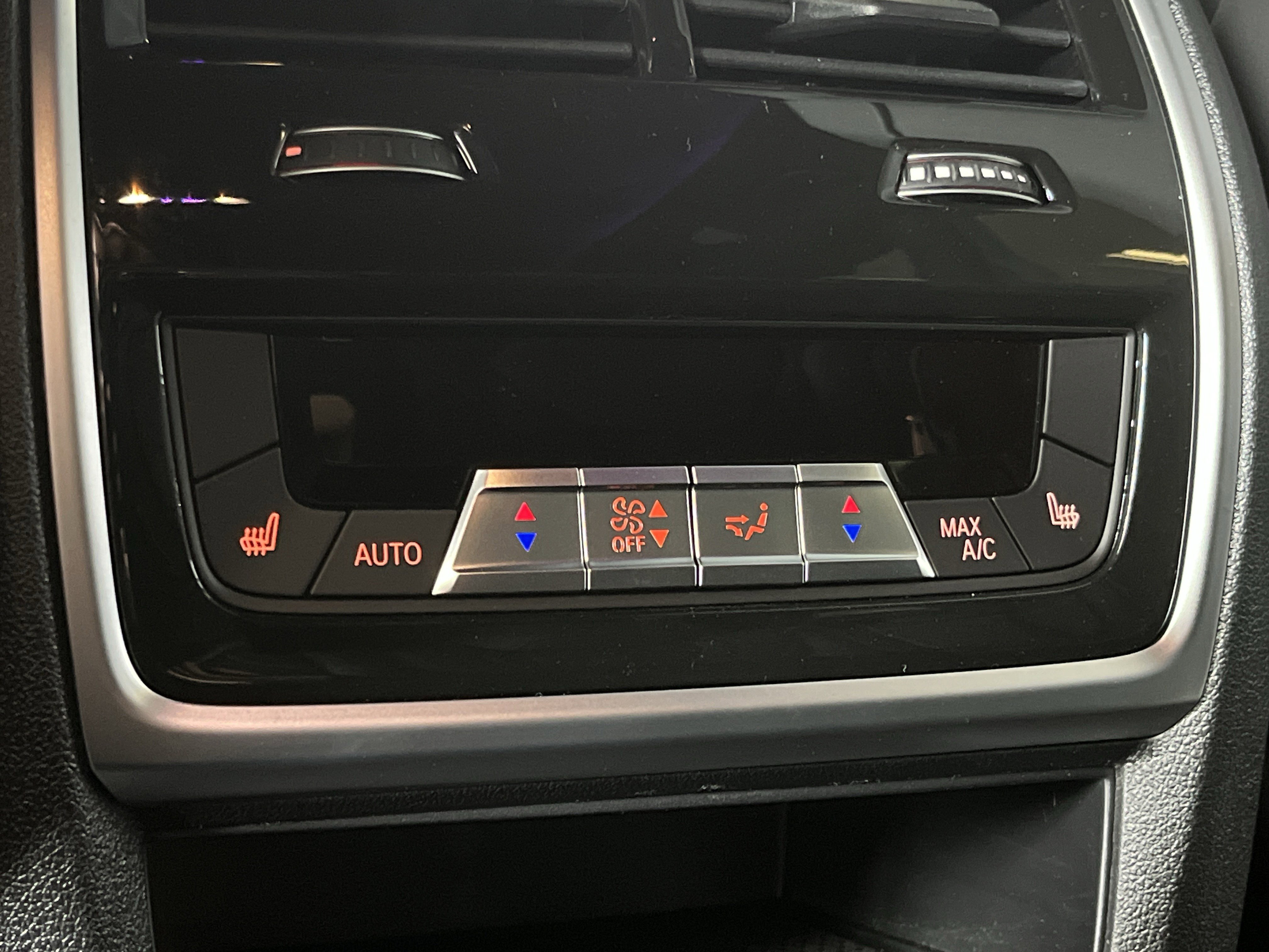 New 2026 BMW XM Label Red image 23