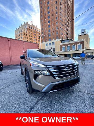 Certified 2024 Nissan Rogue SL w/ SL Premium Package image 3