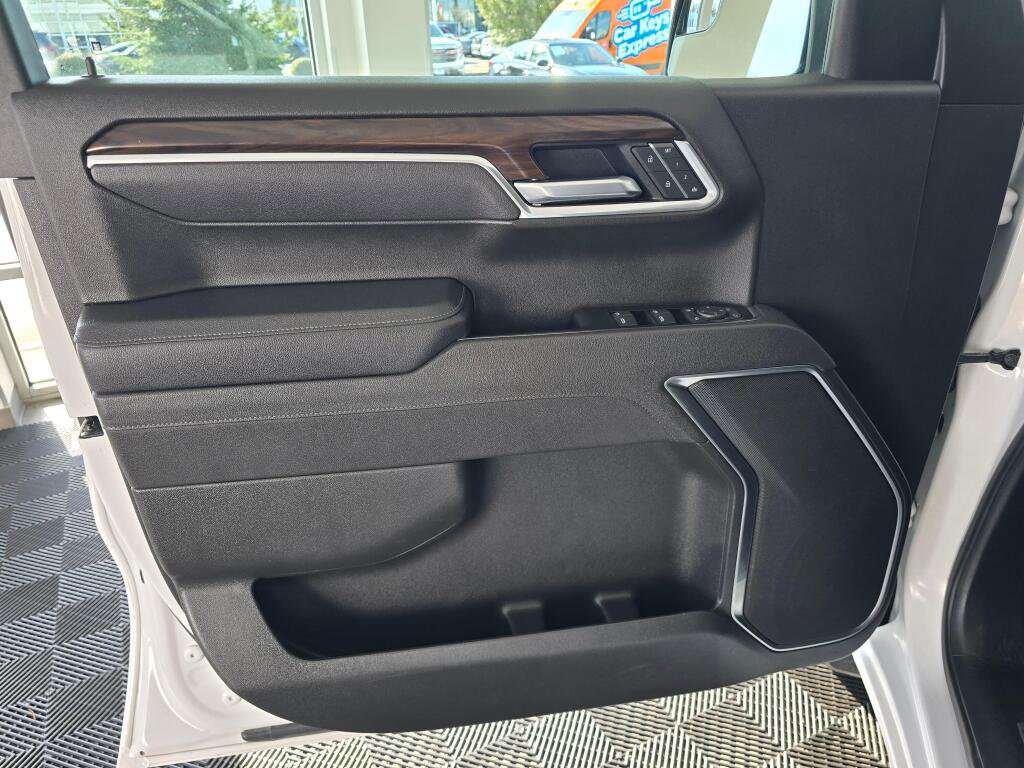 Used 2025 GMC Sierra 1500 SLT image 20