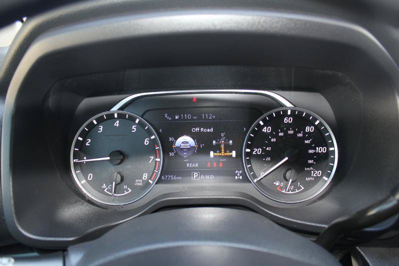 Used 2022 Nissan Titan SV AWD/4WD image 25