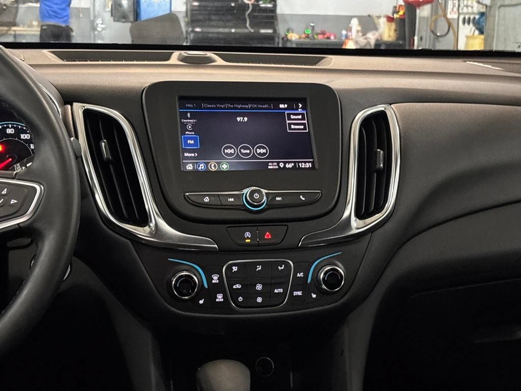 Used 2024 Chevrolet Equinox LT w/ LPO, Floor Liner Package AWD/4WD image 19