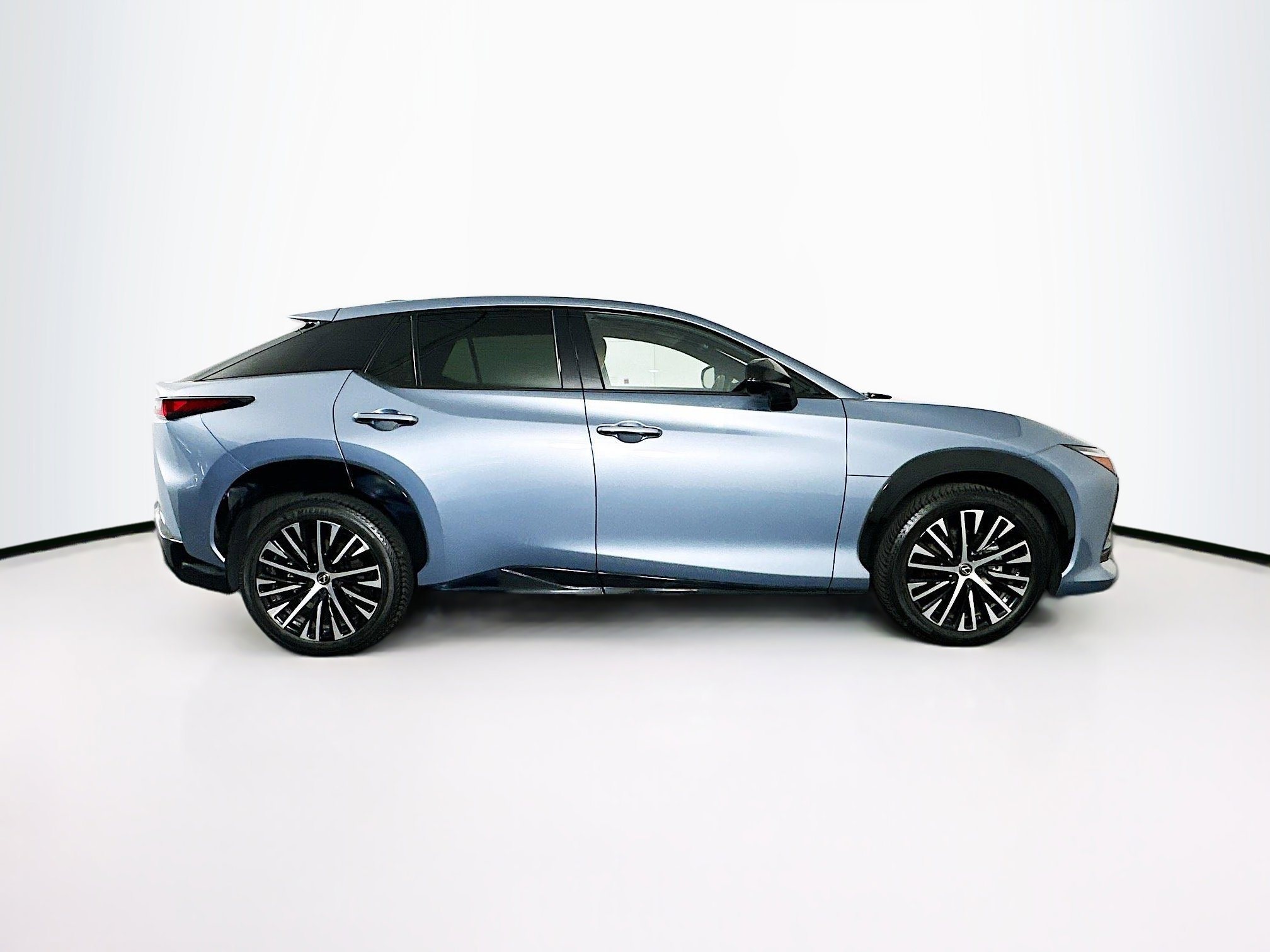 Used 2023 Lexus RZ 450e Premium w/ Accessory Package (2T) image 10
