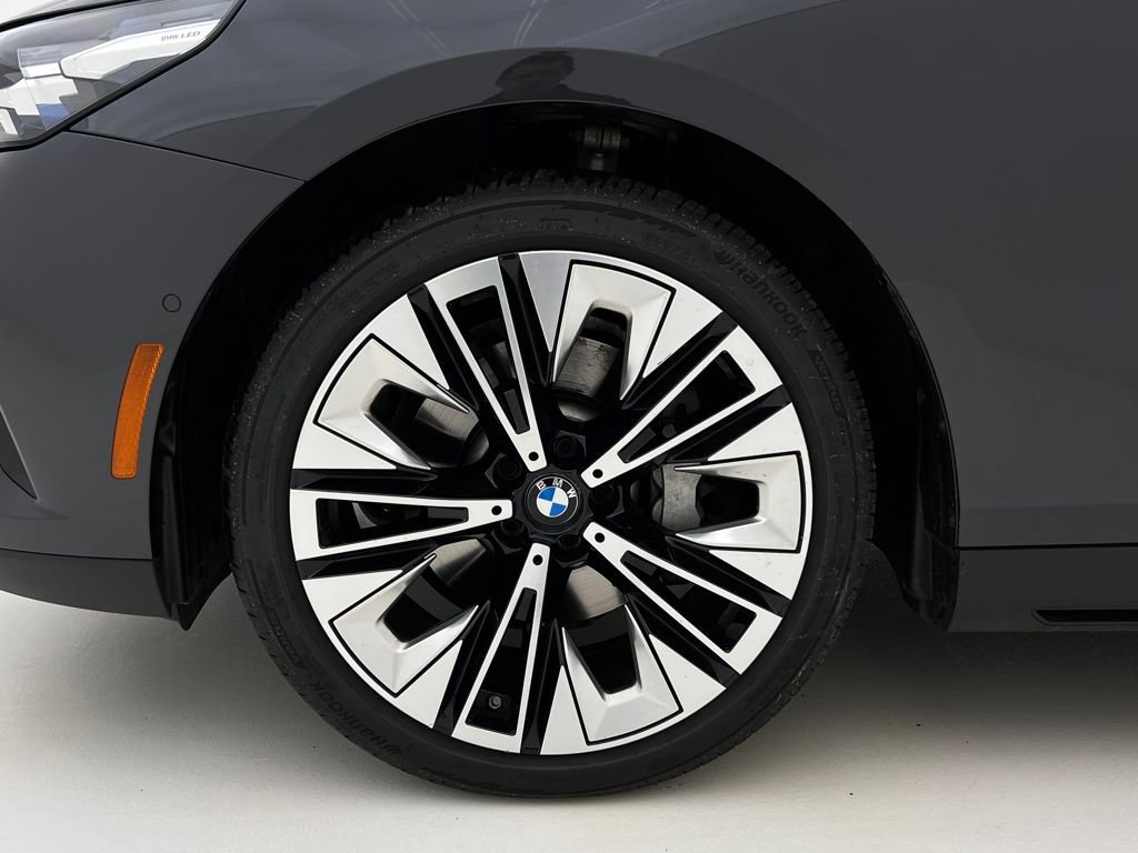 Certified 2026 BMW 530i xDrive w/ Premium Package image 26