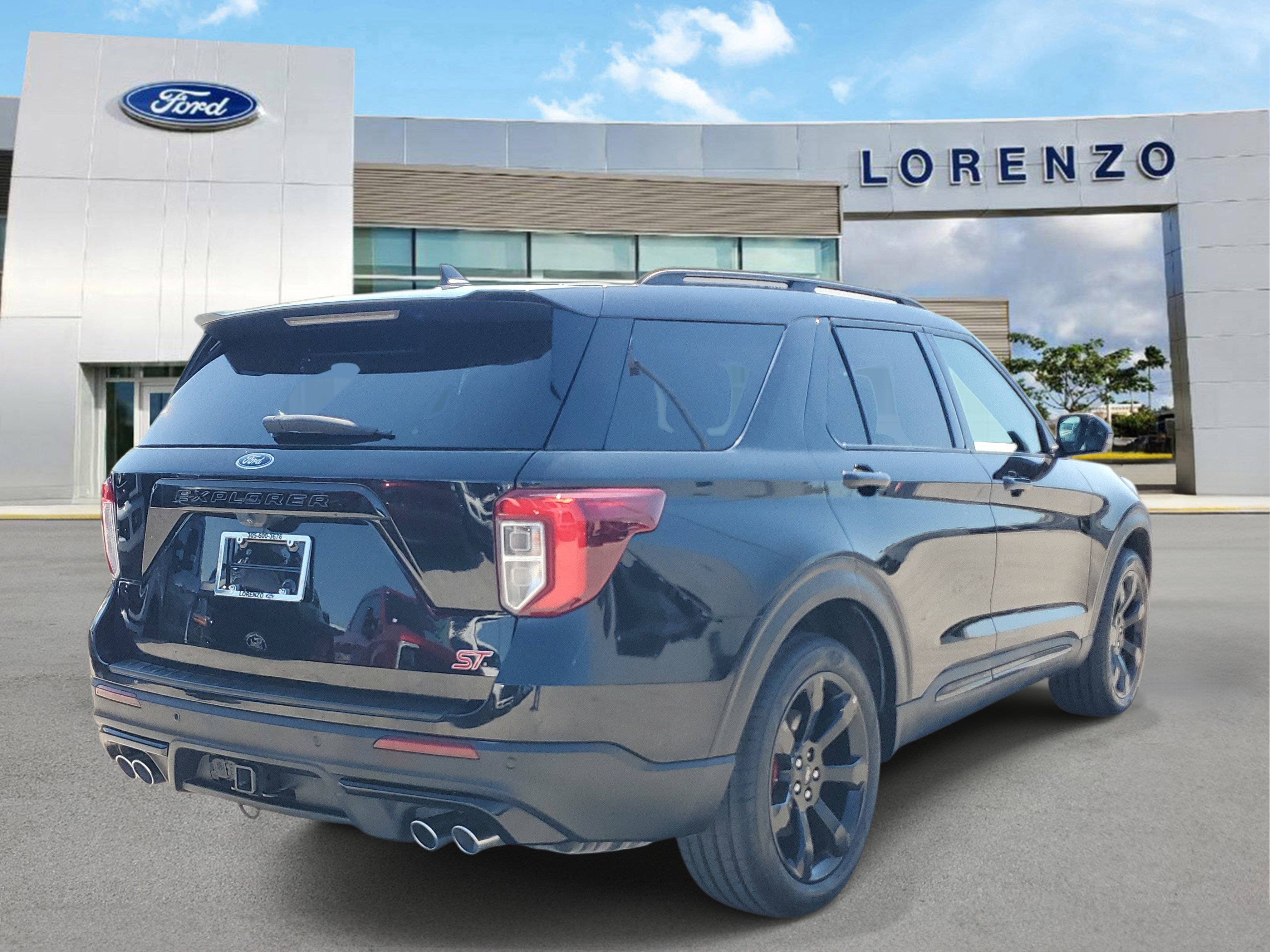 Certified 2023 Ford Explorer ST w/ Equipment Group 401A AWD/4WD image 5