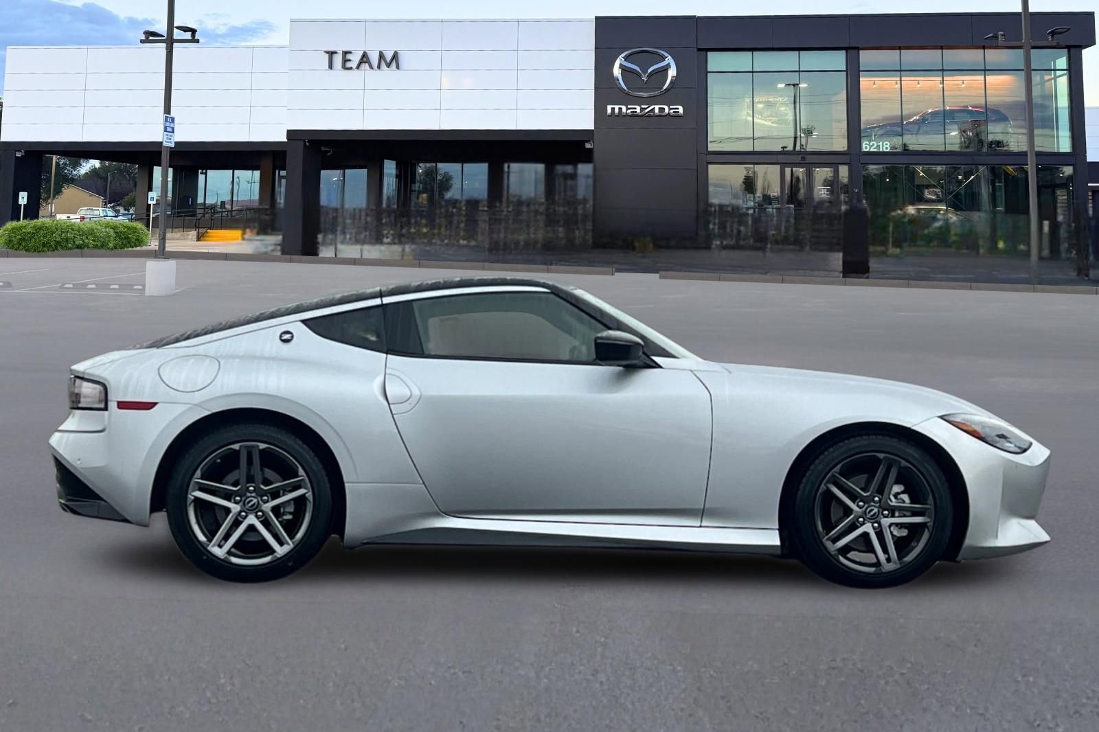 Used 2025 Nissan Z Sport w/ Floor Mat Package RWD image 3