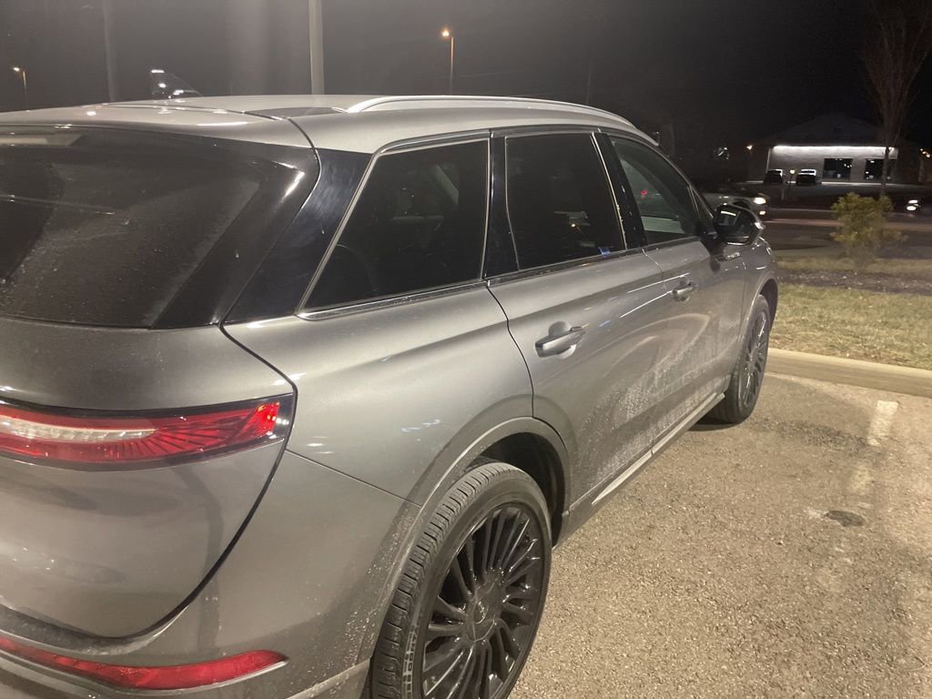 Used 2022 Lincoln Corsair Reserve w/ Luxury Package image 3