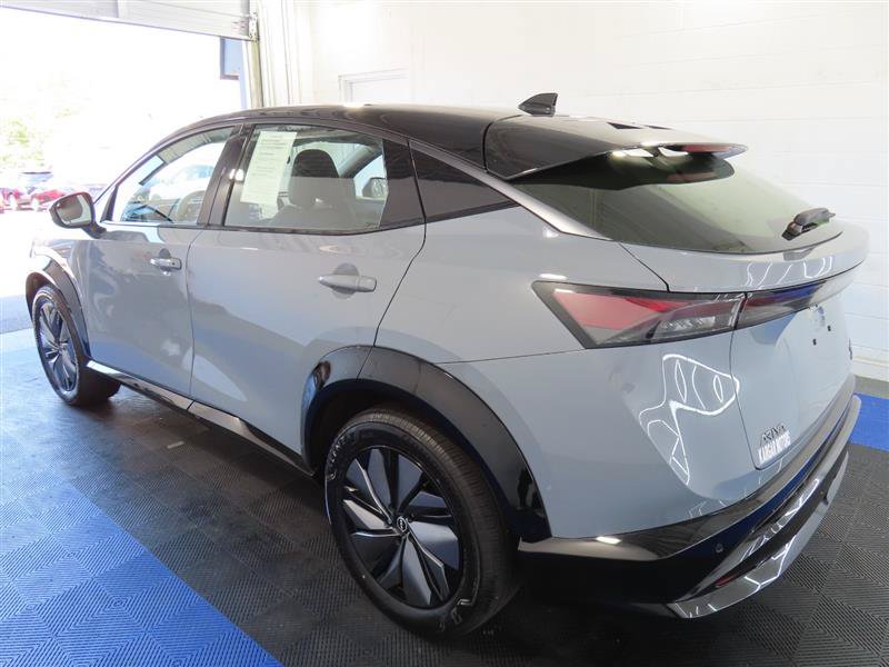 Used 2024 Nissan Ariya AWD image 10
