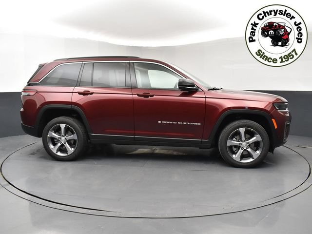 New 2026 Jeep Grand Cherokee Limited w/ Luxury Tech Group II