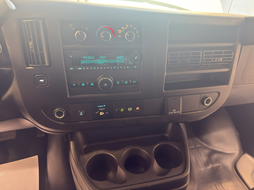 Used 2020 GMC Savana 2500 Work Van w/ Driver Convenience Package image 17