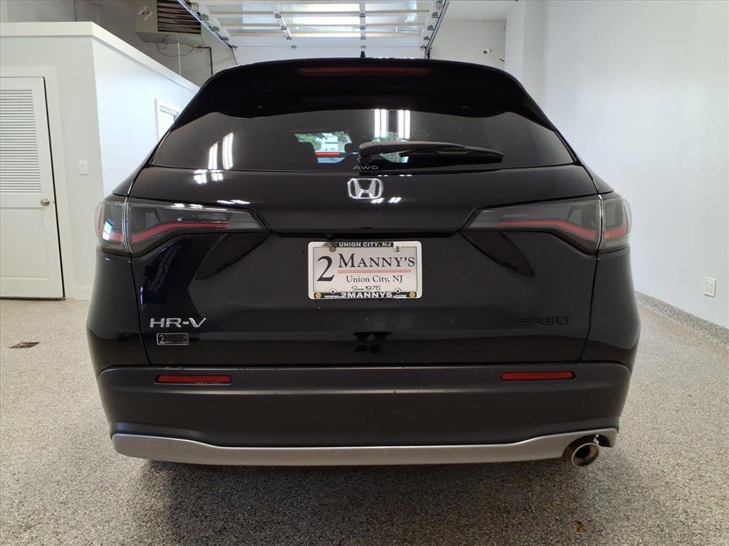 Used 2024 Honda HR-V Sport image 3