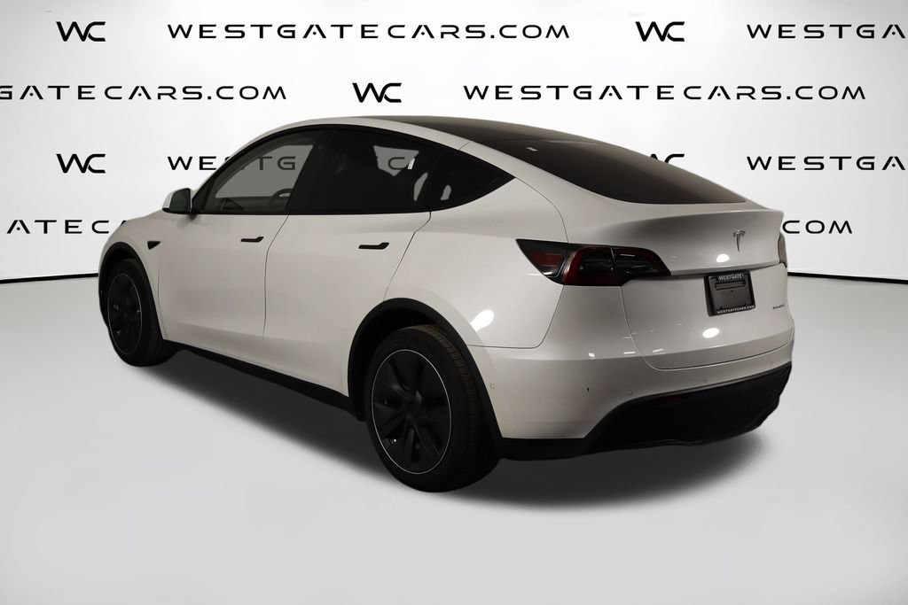 Used 2022 Tesla Model Y Long Range AWD/4WD image 45