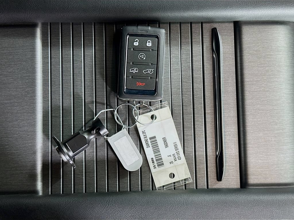 New 2025 Jeep Wagoneer Series II w/ Convenience Group I AWD/4WD image 20
