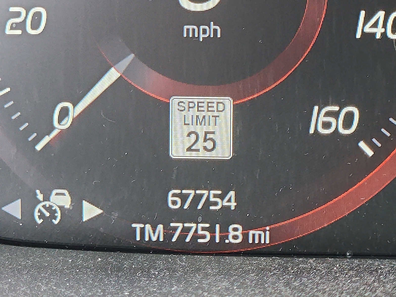 Used 2019 Volvo XC40 T5 Momentum image 18