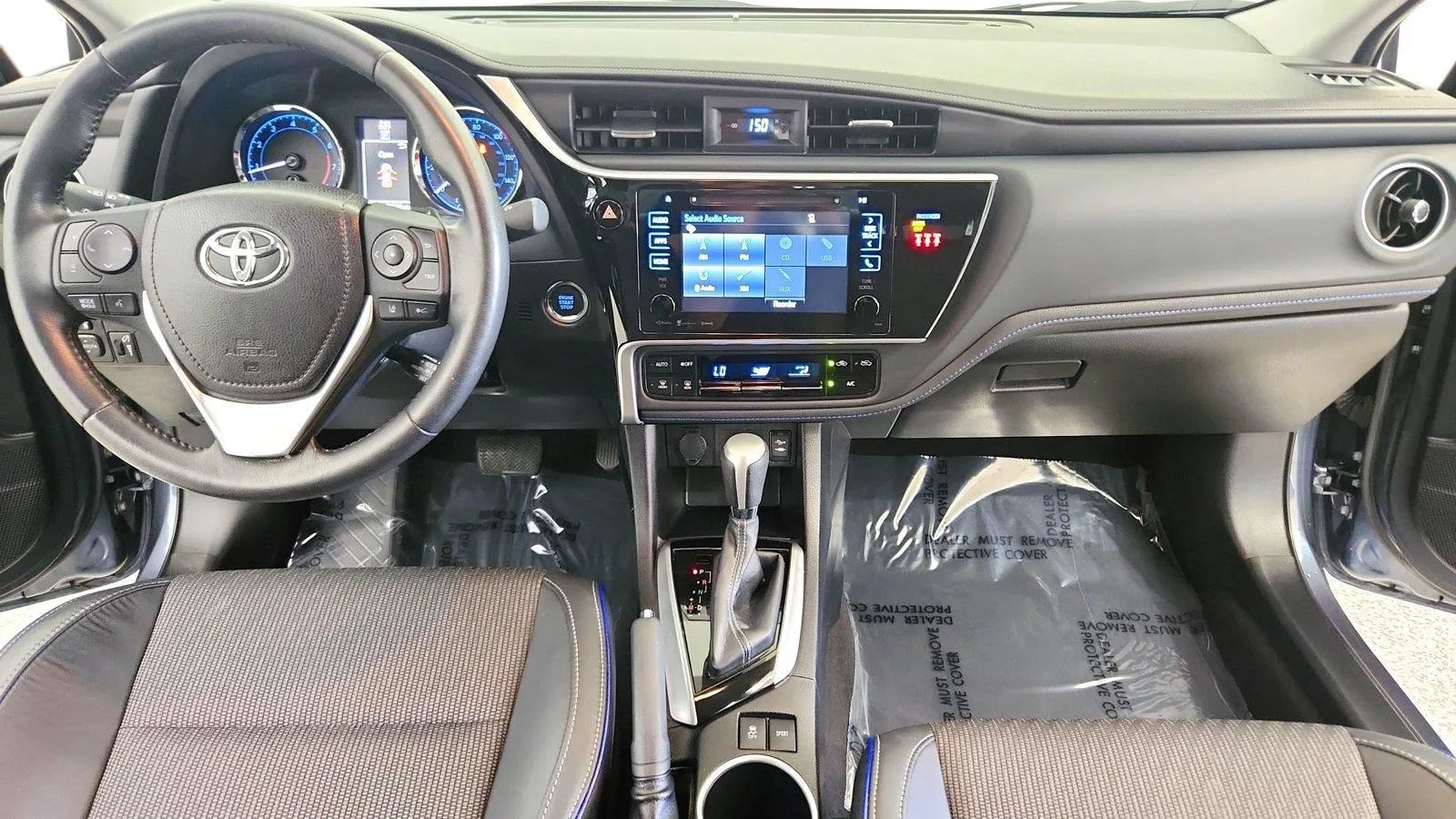 Used 2018 Toyota Corolla SE w/ SE Premium Package FWD image 26