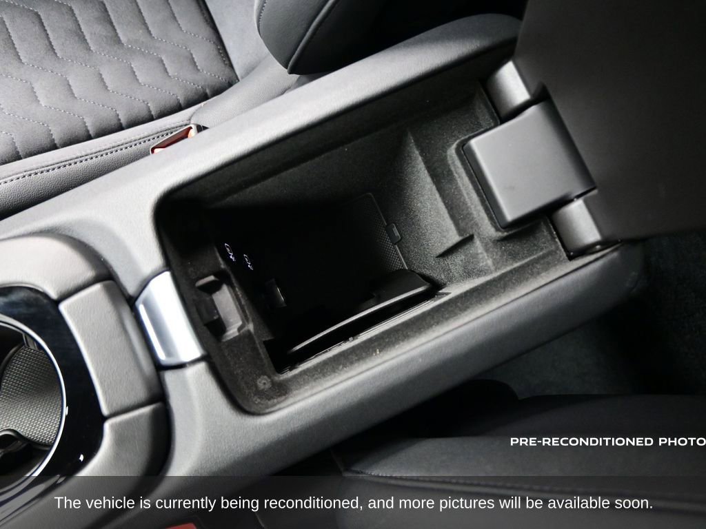 Used 2022 Audi e-tron GT Premium Plus image 27