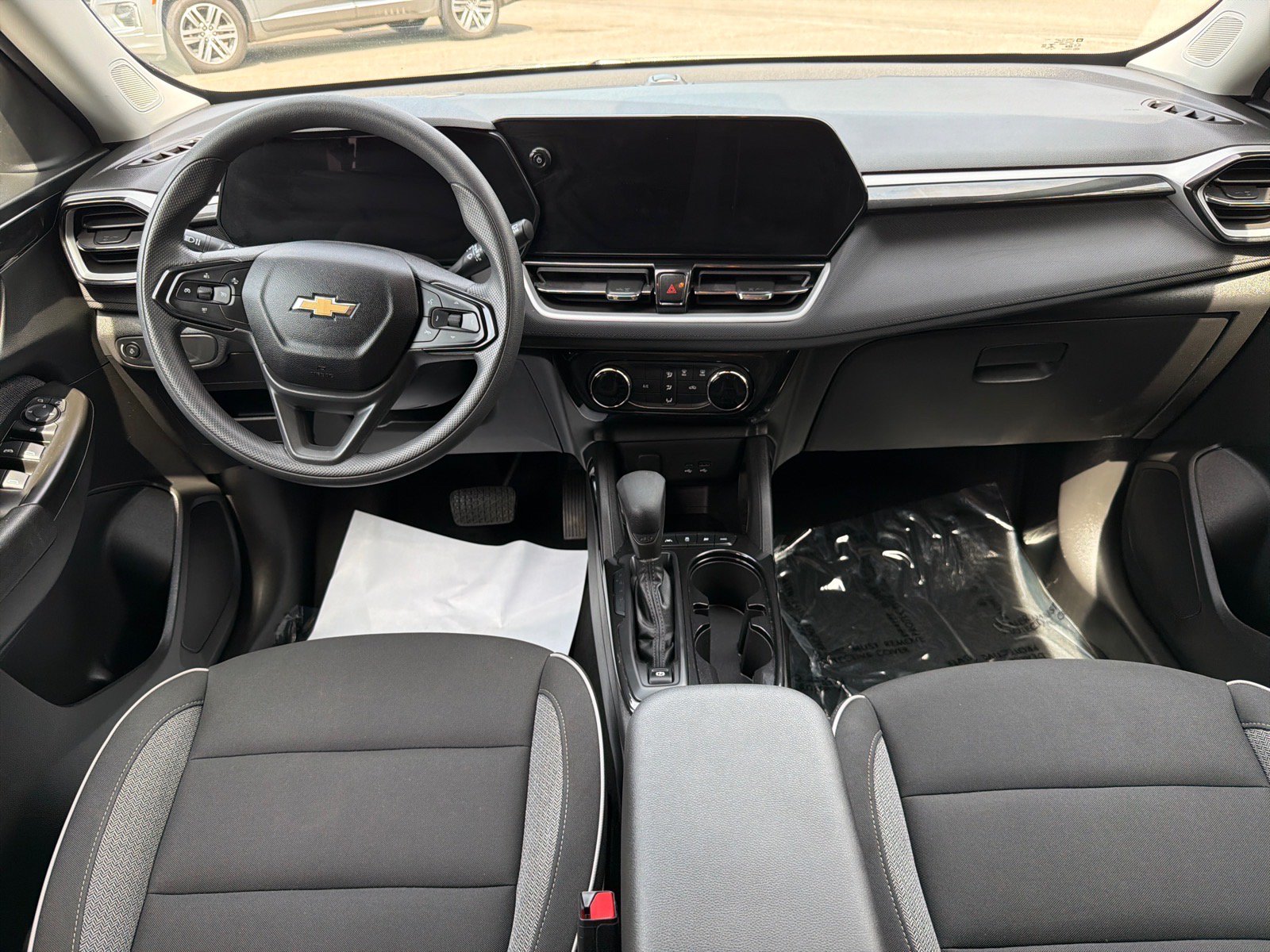Used 2025 Chevrolet TrailBlazer LT AWD/4WD image 12