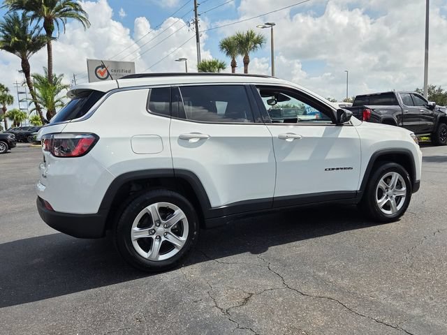 Certified 2024 Jeep Compass Latitude AWD/4WD image 7