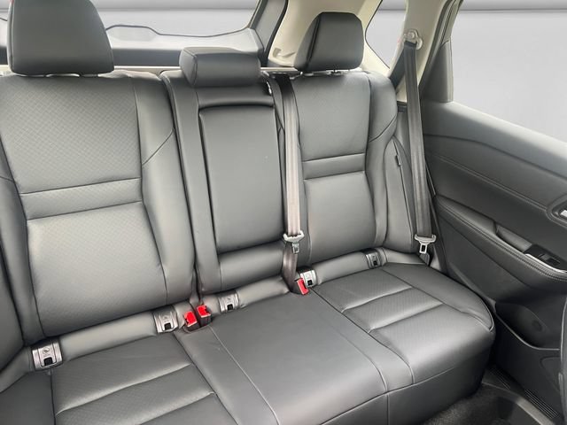 New 2026 Nissan Rogue Dark Armor AWD/4WD image 17