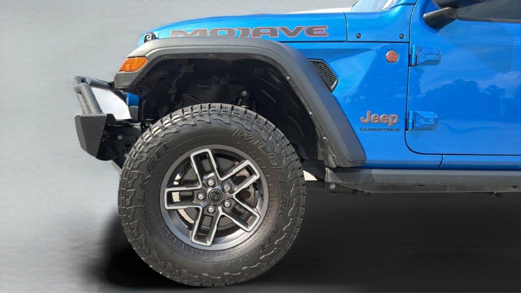 Used 2024 Jeep Gladiator Mojave w/ Safety Group AWD/4WD image 39