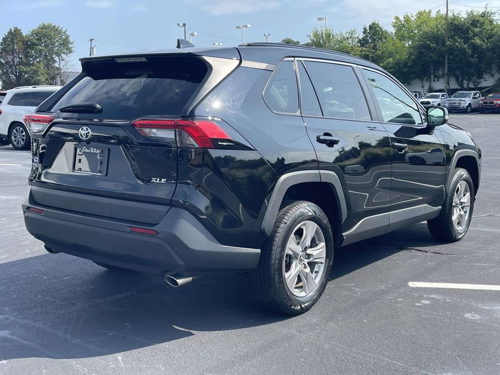Used 2024 Toyota RAV4 XLE FWD image 7