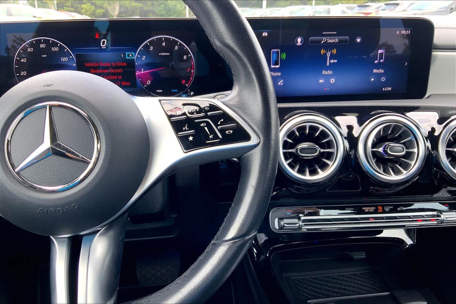 Used 2025 Mercedes-Benz CLA 250 image 24