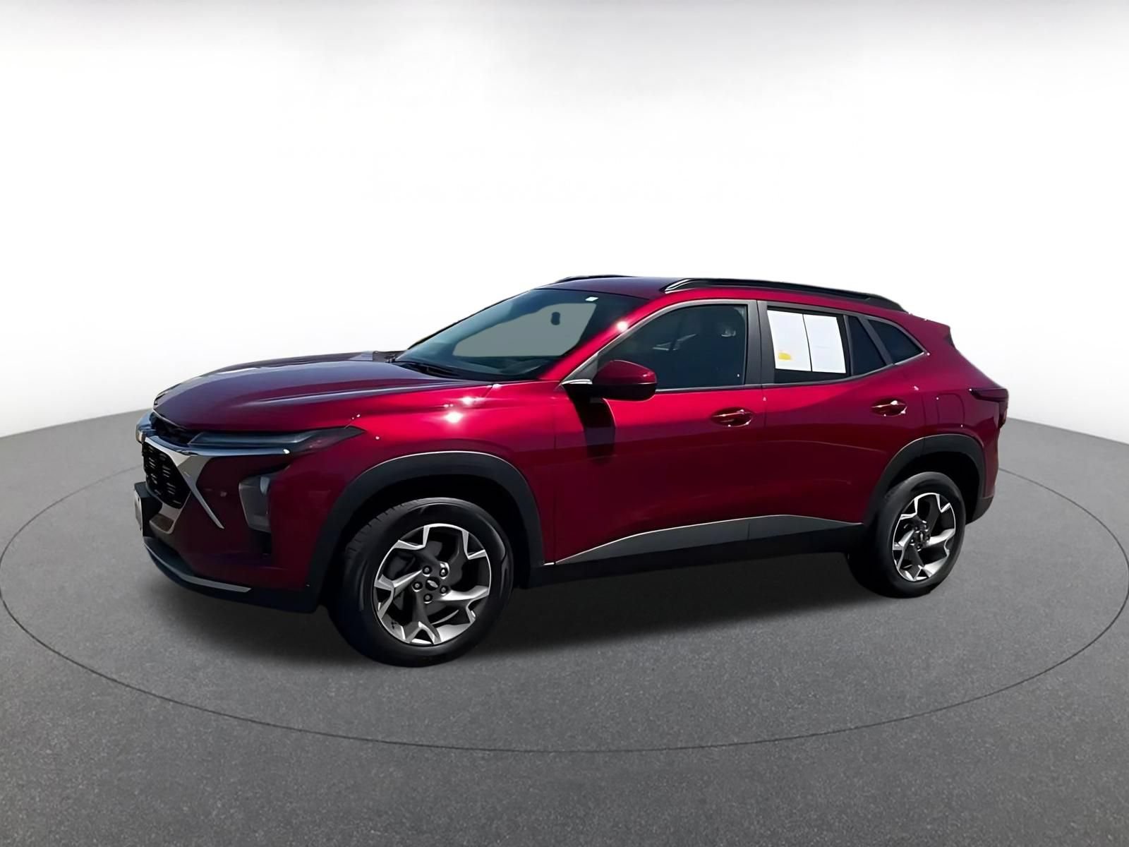 Used 2025 Chevrolet Trax LT w/ LT Convenience Package FWD image 6