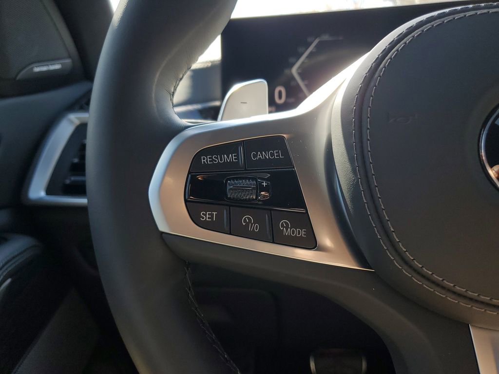 Used 2025 BMW X5 sDrive40i w/ M Sport Package image 24