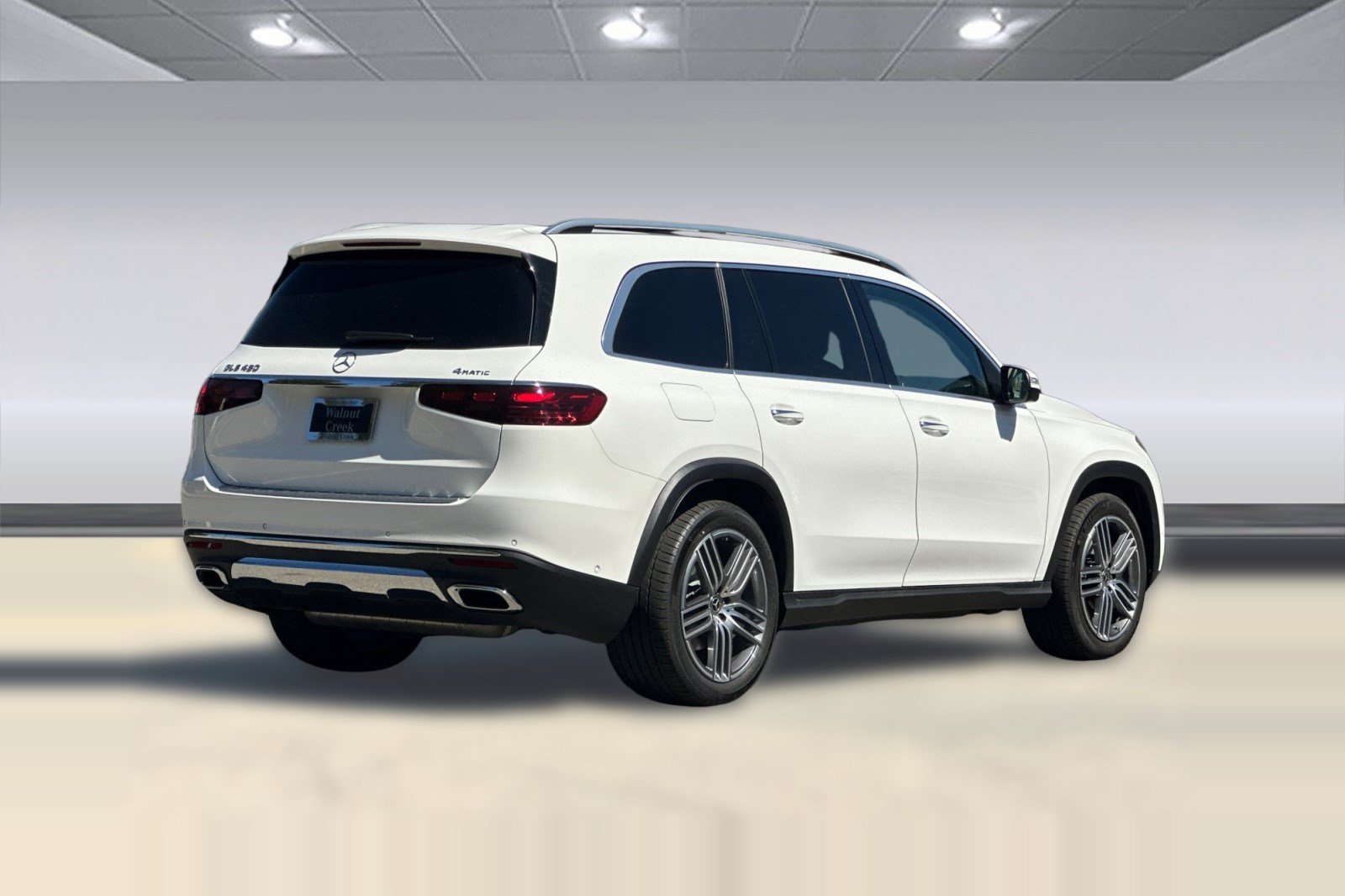 Used 2026 Mercedes-Benz GLS 450 4MATIC image 8