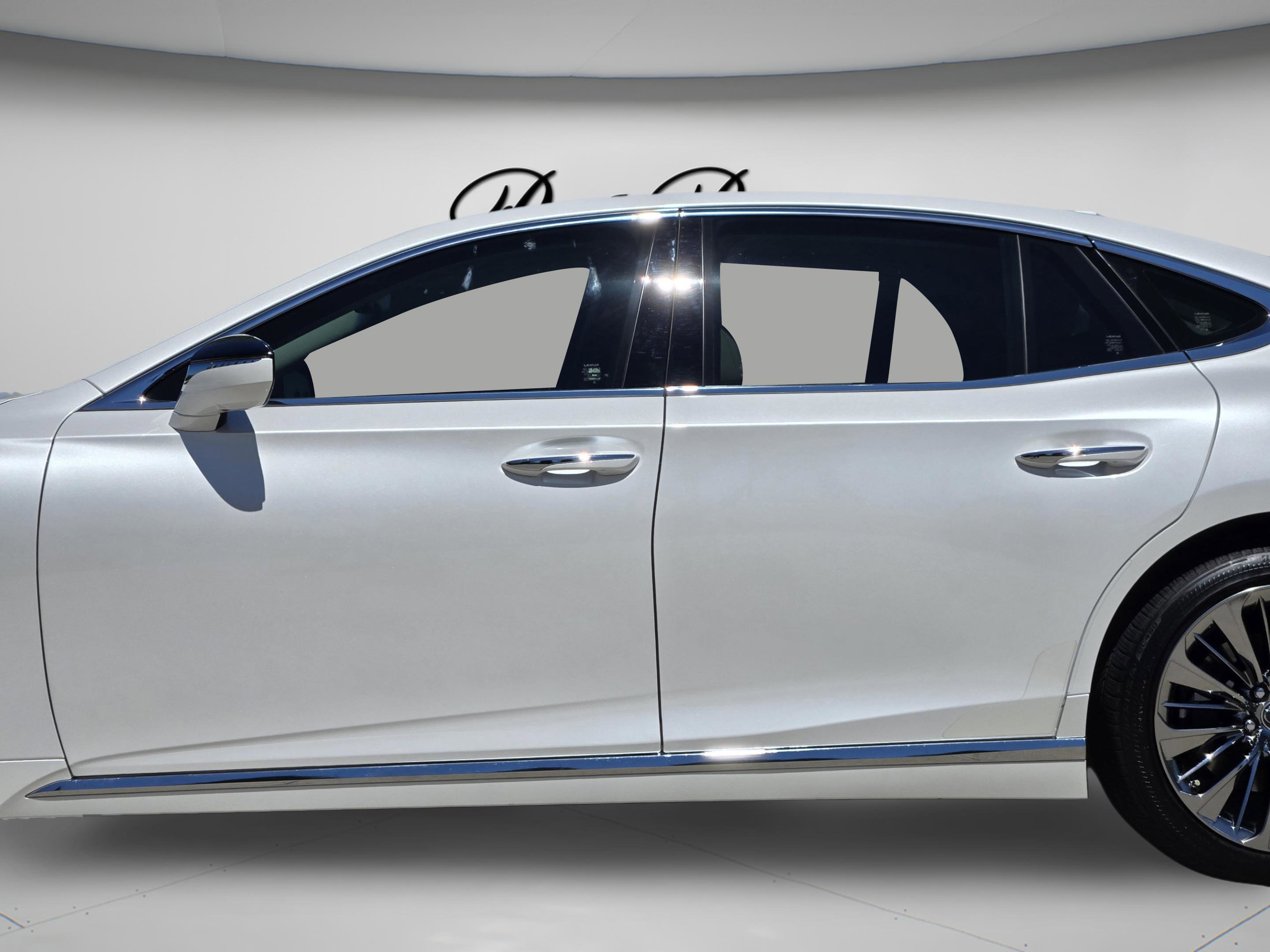 Used 2020 Lexus LS 500 w/ Interior Upgrade Package image 32