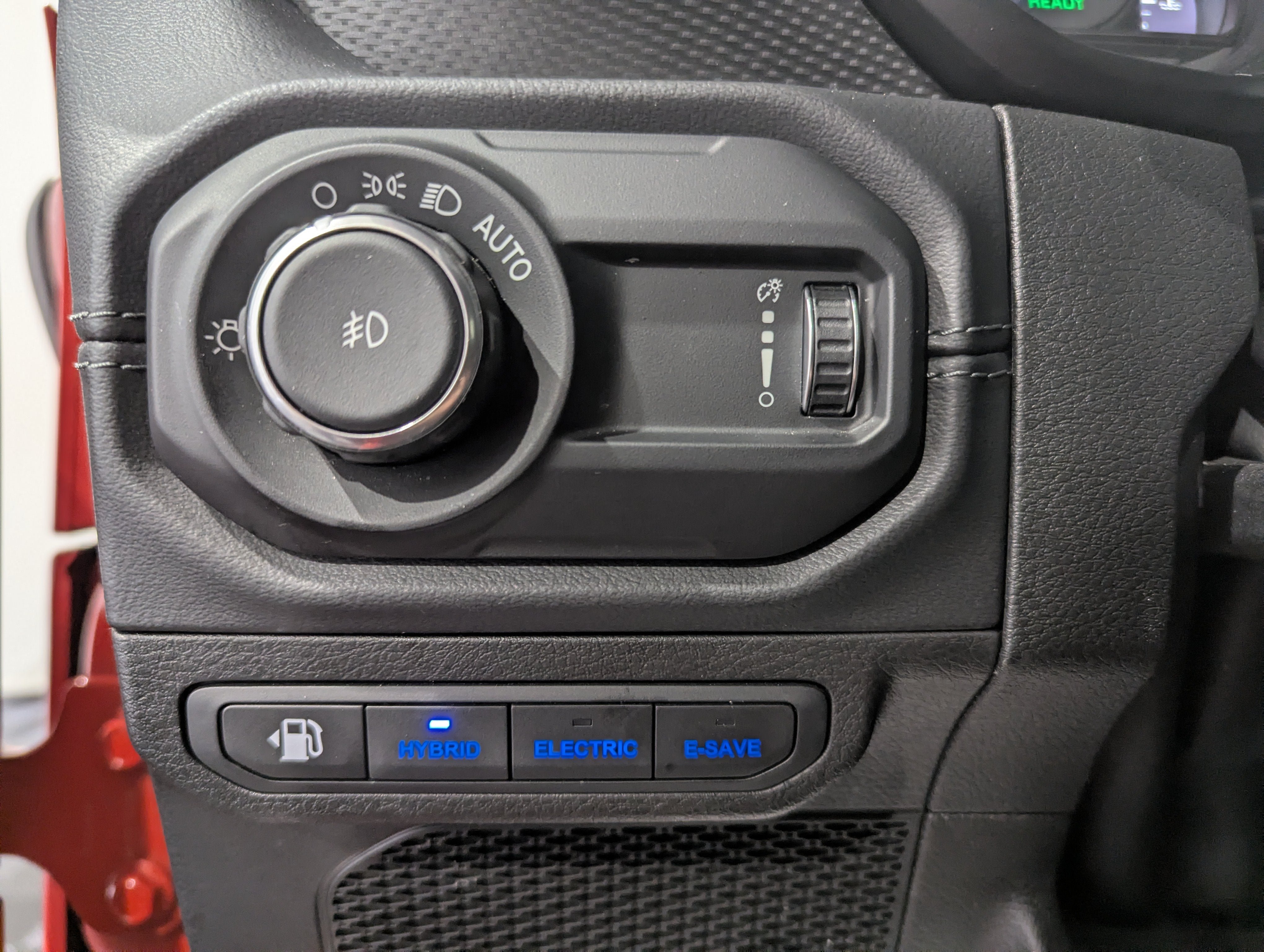 Used 2024 Jeep Wrangler Unlimited Rubicon 4xe AWD/4WD image 15