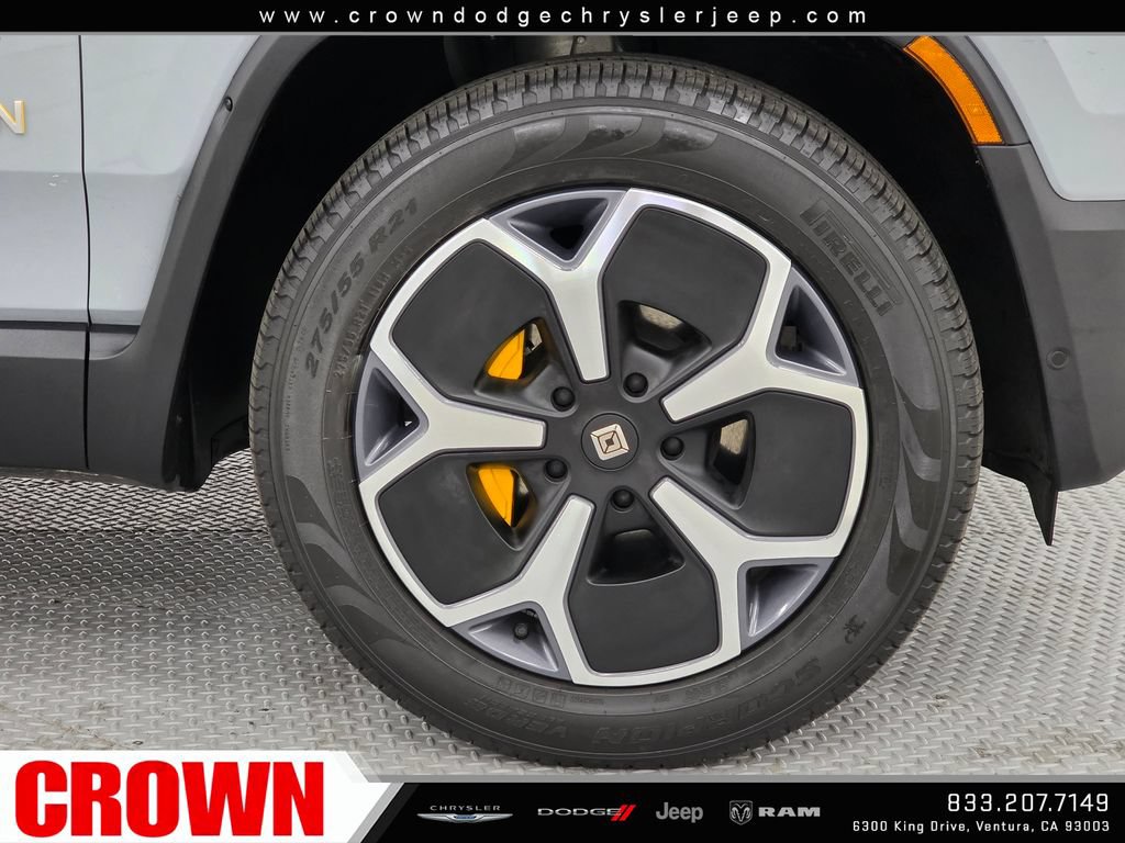 Used 2024 Rivian R1S Adventure AWD/4WD image 9