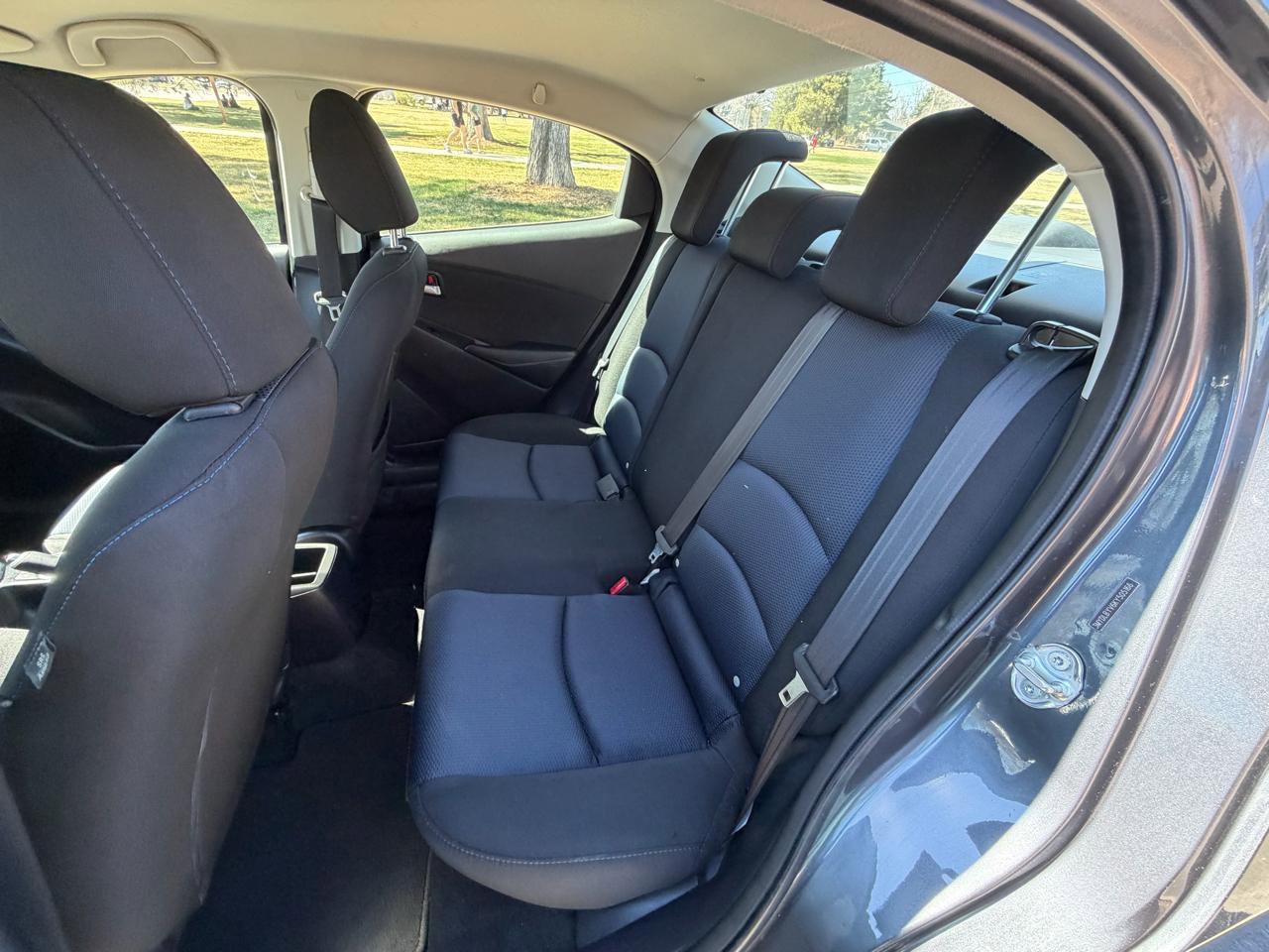 Used 2019 Toyota Yaris LE image 14
