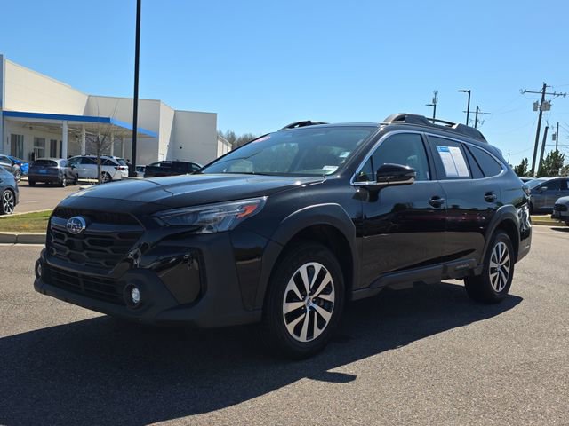 Used 2024 Subaru Outback Premium image 8