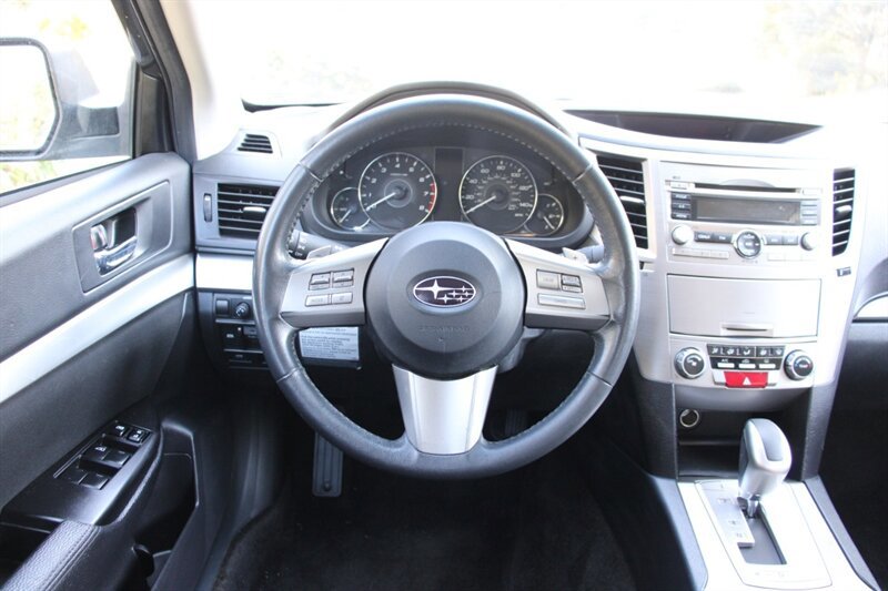 Used 2011 Subaru Legacy 2.5i Premium w/ All-Weather Pkg AWD/4WD image 17