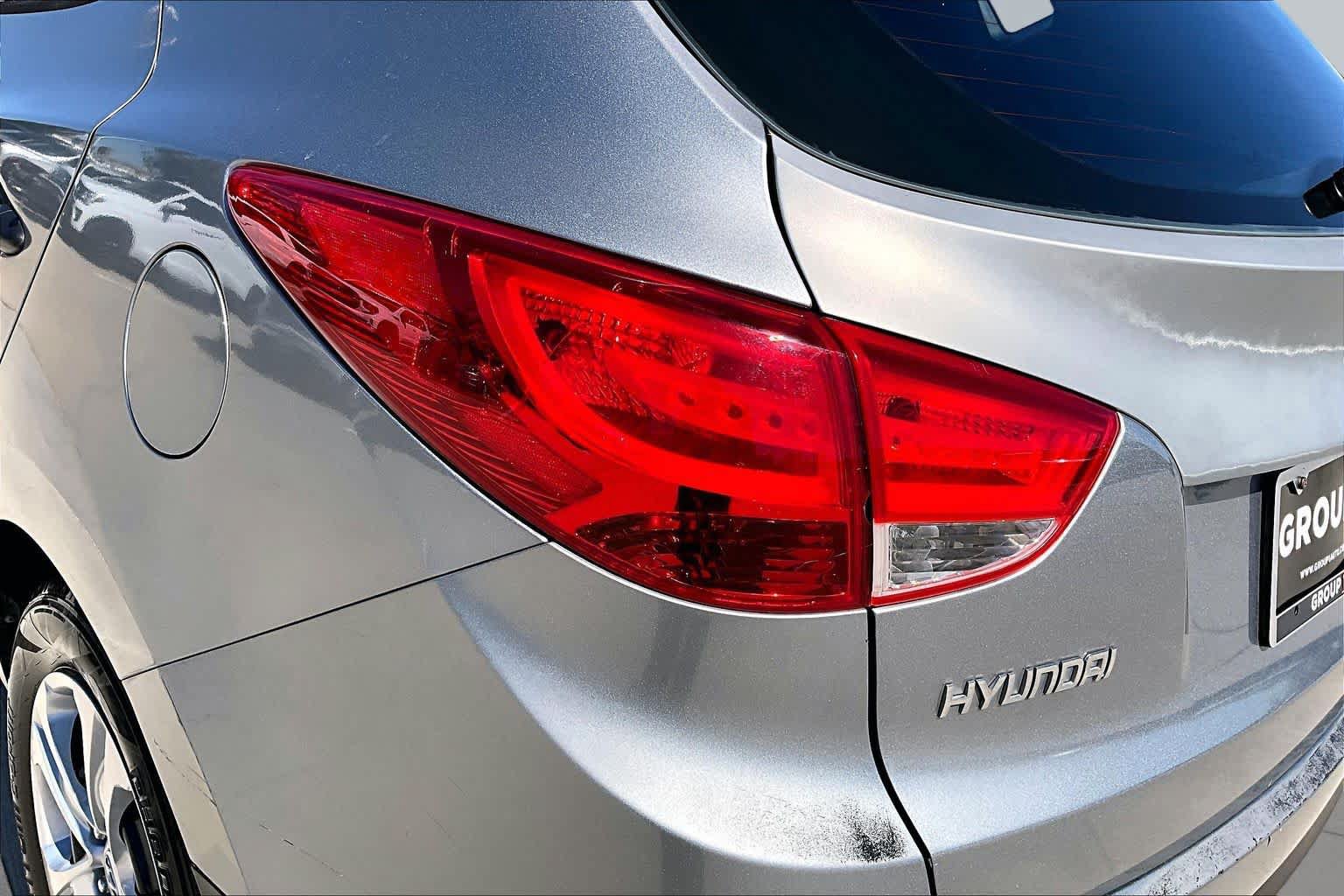 Used 2010 Hyundai Tucson GLS FWD image 27