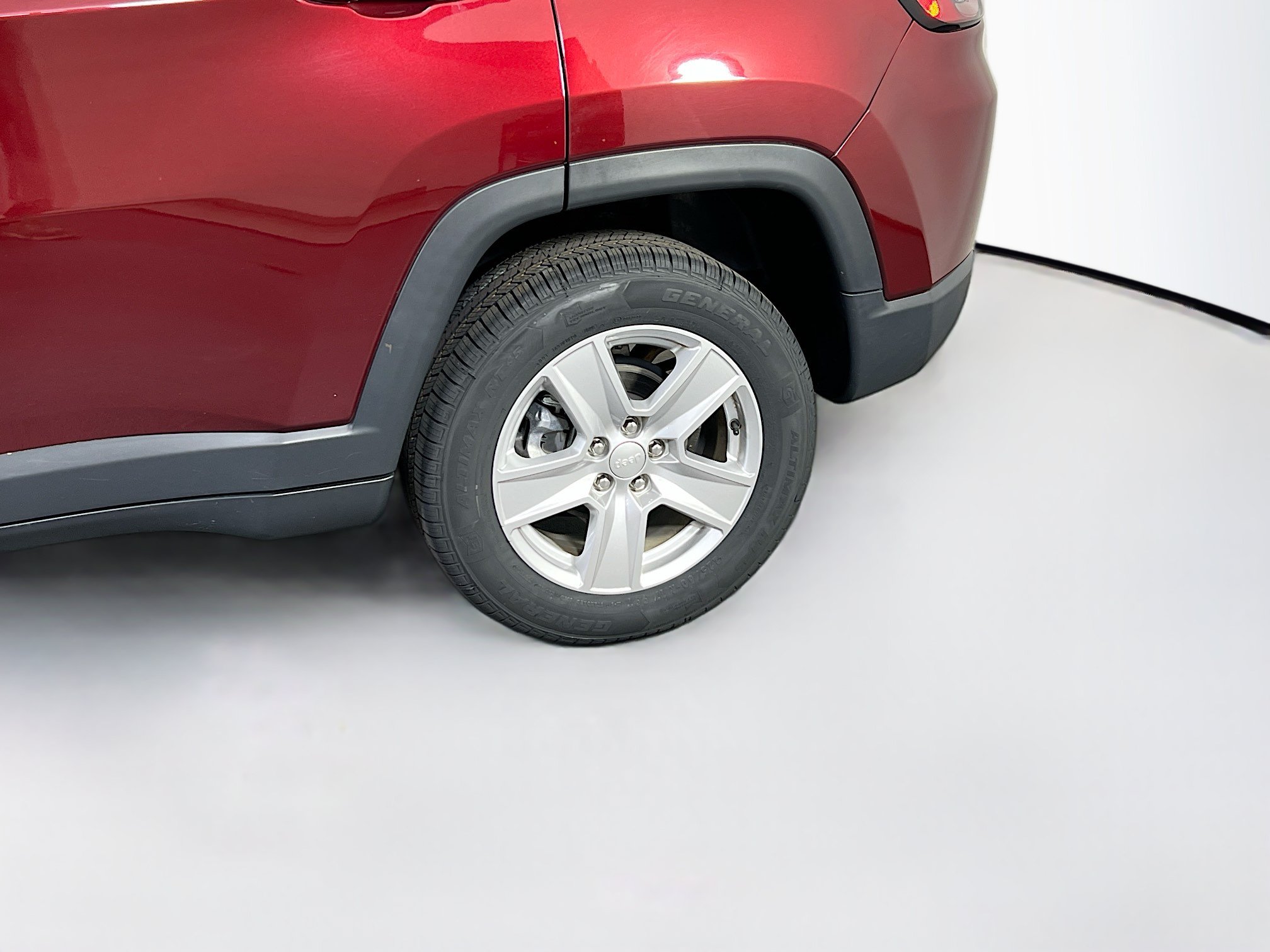 Used 2022 Jeep Compass Latitude AWD/4WD image 28
