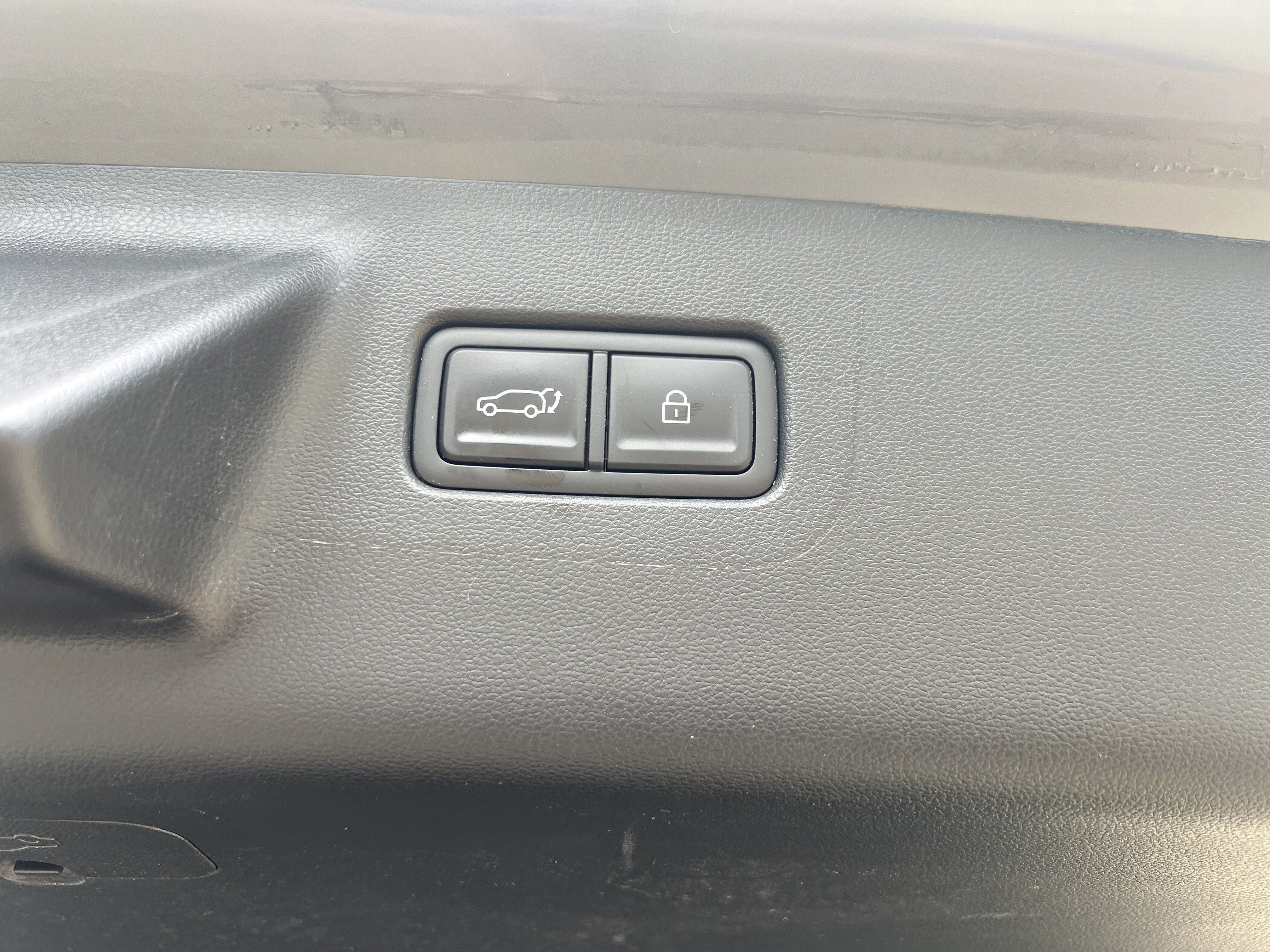 Used 2025 Hyundai Santa Fe SEL AWD/4WD image 15