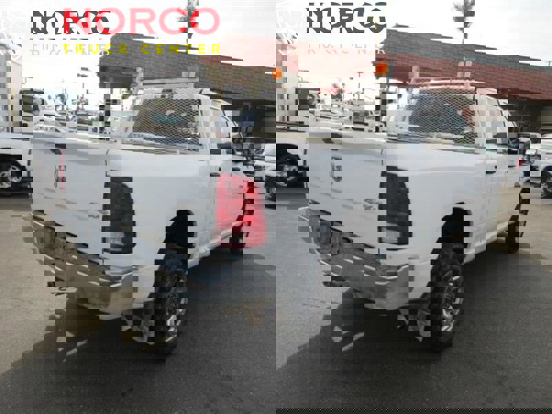 Used 2012 RAM 2500 ST w/ Chrome Appearance Group image 8