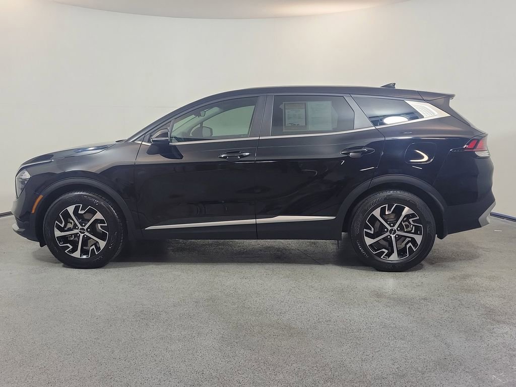 Used 2023 Kia Sportage EX image 4