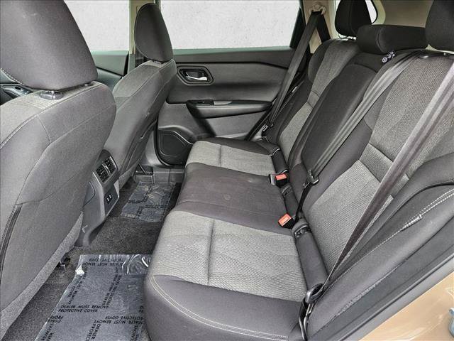 Used 2025 Nissan Rogue SV AWD/4WD image 24