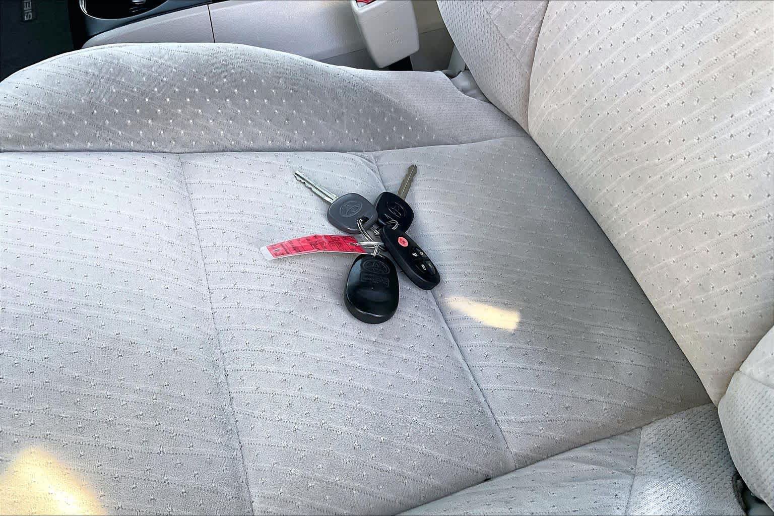 Used 2015 Toyota Sienna LE FWD image 14