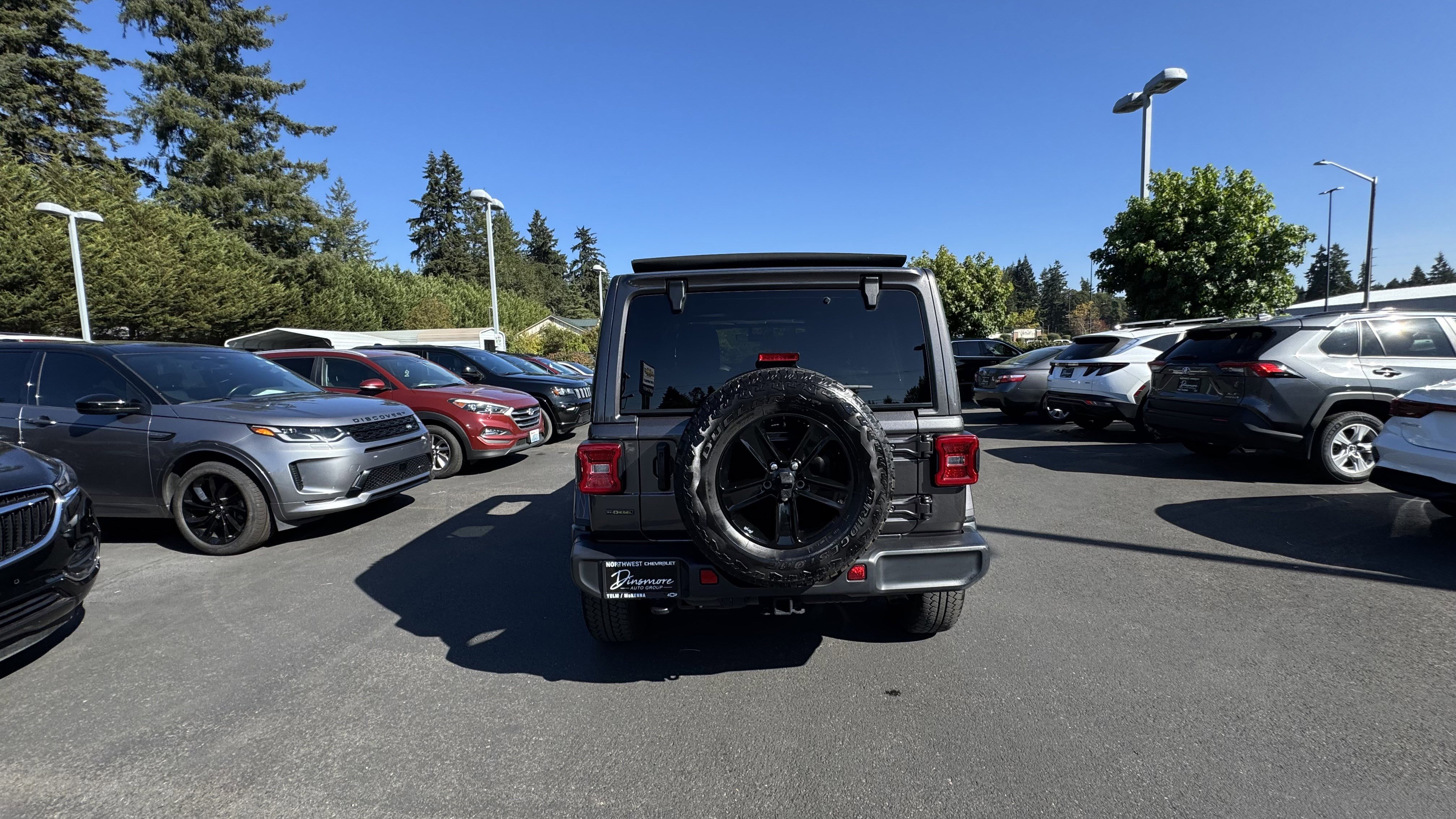 Used 2022 Jeep Wrangler Unlimited Sahara image 6