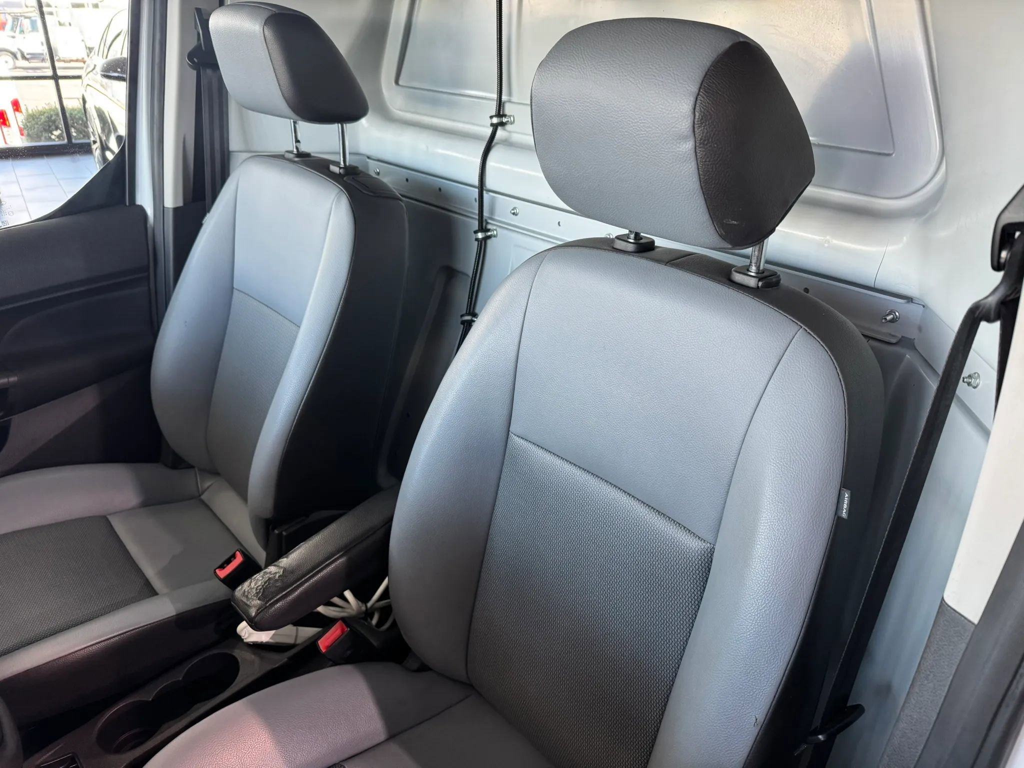 Used 2014 Ford Transit Connect XL image 10