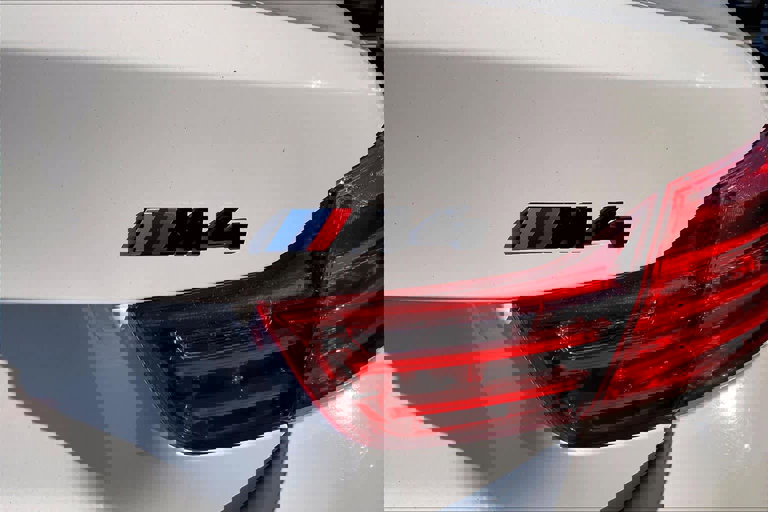 Used 2017 BMW M4 Convertible image 11