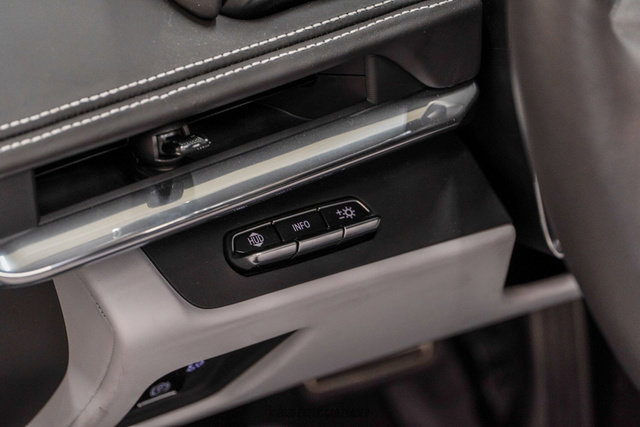 Used 2020 Chevrolet Corvette Stingray Premium Cpe w/ 3LT Preferred Equipment Group image 29