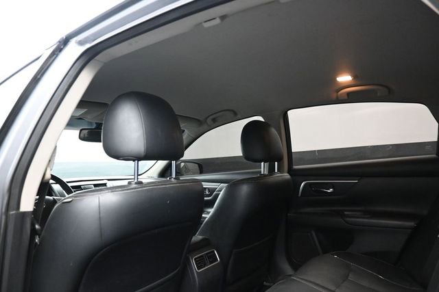 Used 2017 Nissan Altima 2.5 SL FWD image 18